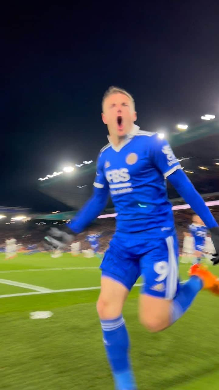 レスター・シティFCのインスタグラム：「Vardy strikes ⚡️⚡️」