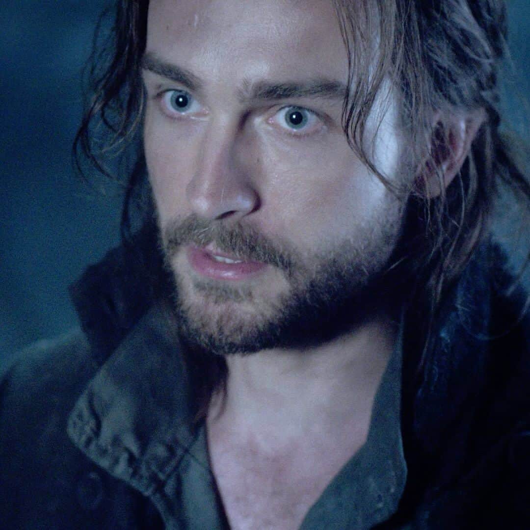 The CWのインスタグラム：「Don’t miss your last chance to stream #SleepyHollow free on The CW!」