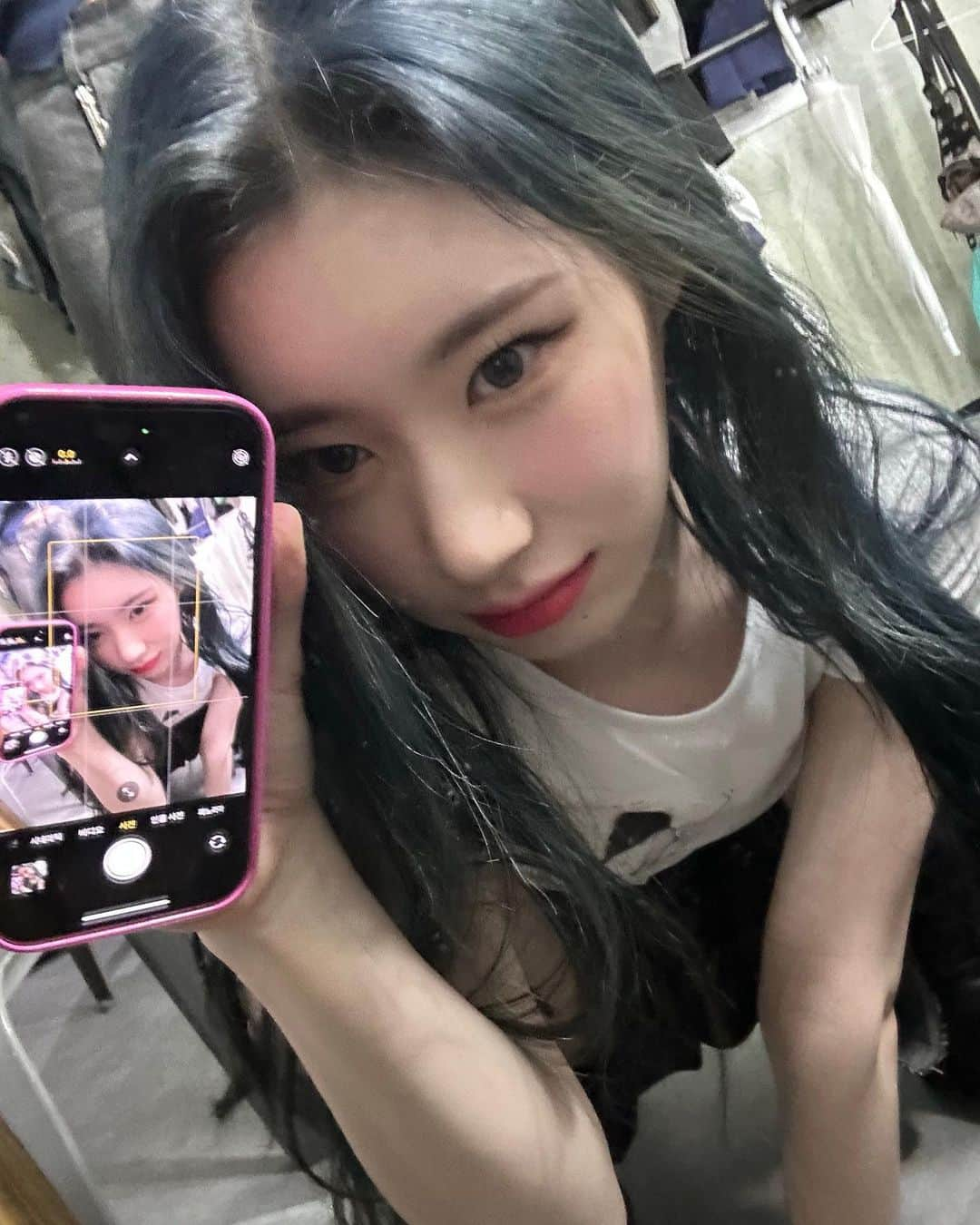 ITZYさんのインスタグラム写真 - (ITZYInstagram)「🦋」4月26日 8時10分 - itzy.all.in.us