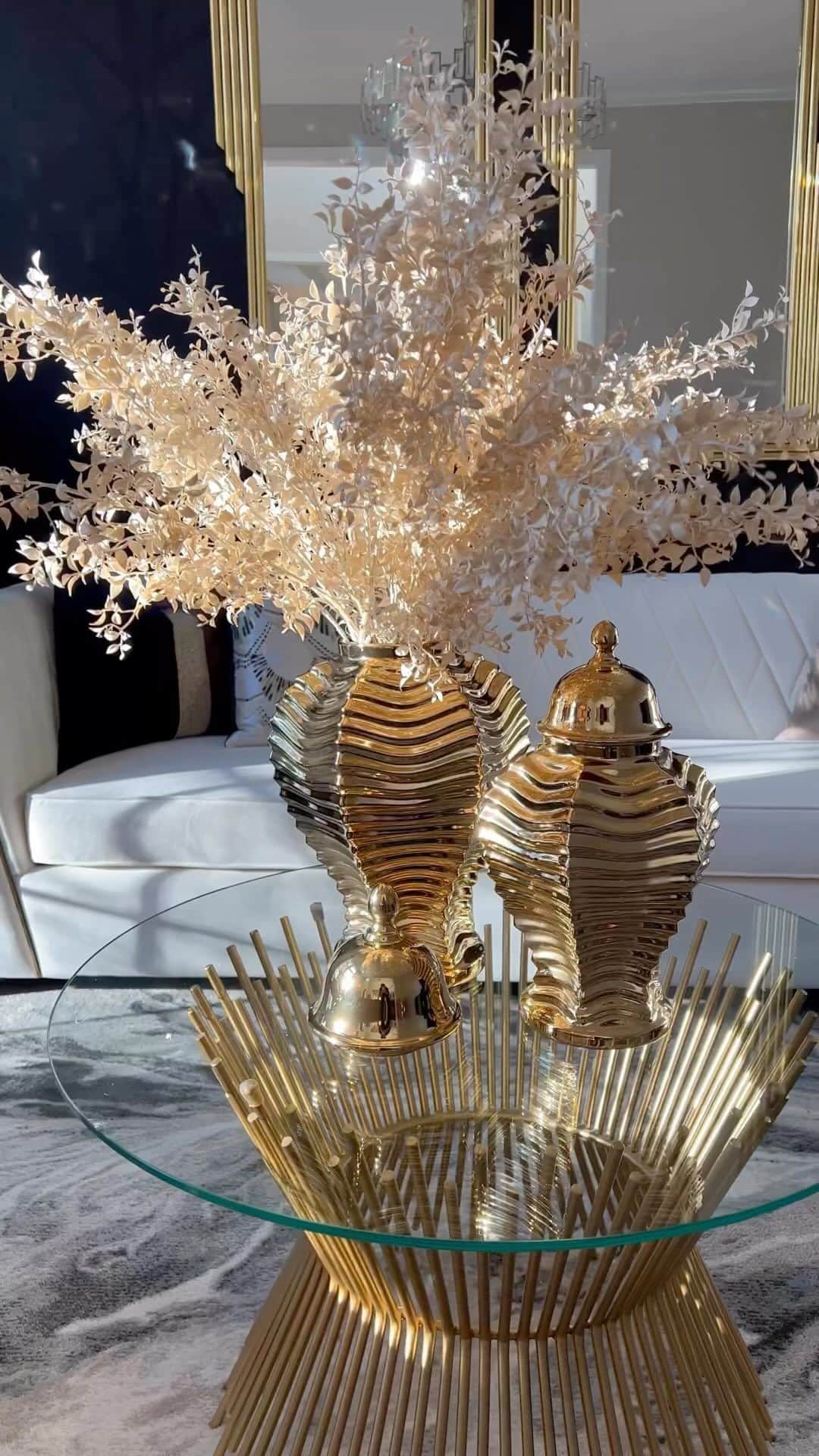 のインスタグラム：「Something magical for every room✨ Shop inspiremehomedecor.com for a collection of decor unlike any other, we handpick stunning pieces designed with your style in mind 🤍 Shop the link in bio or tap the video!」