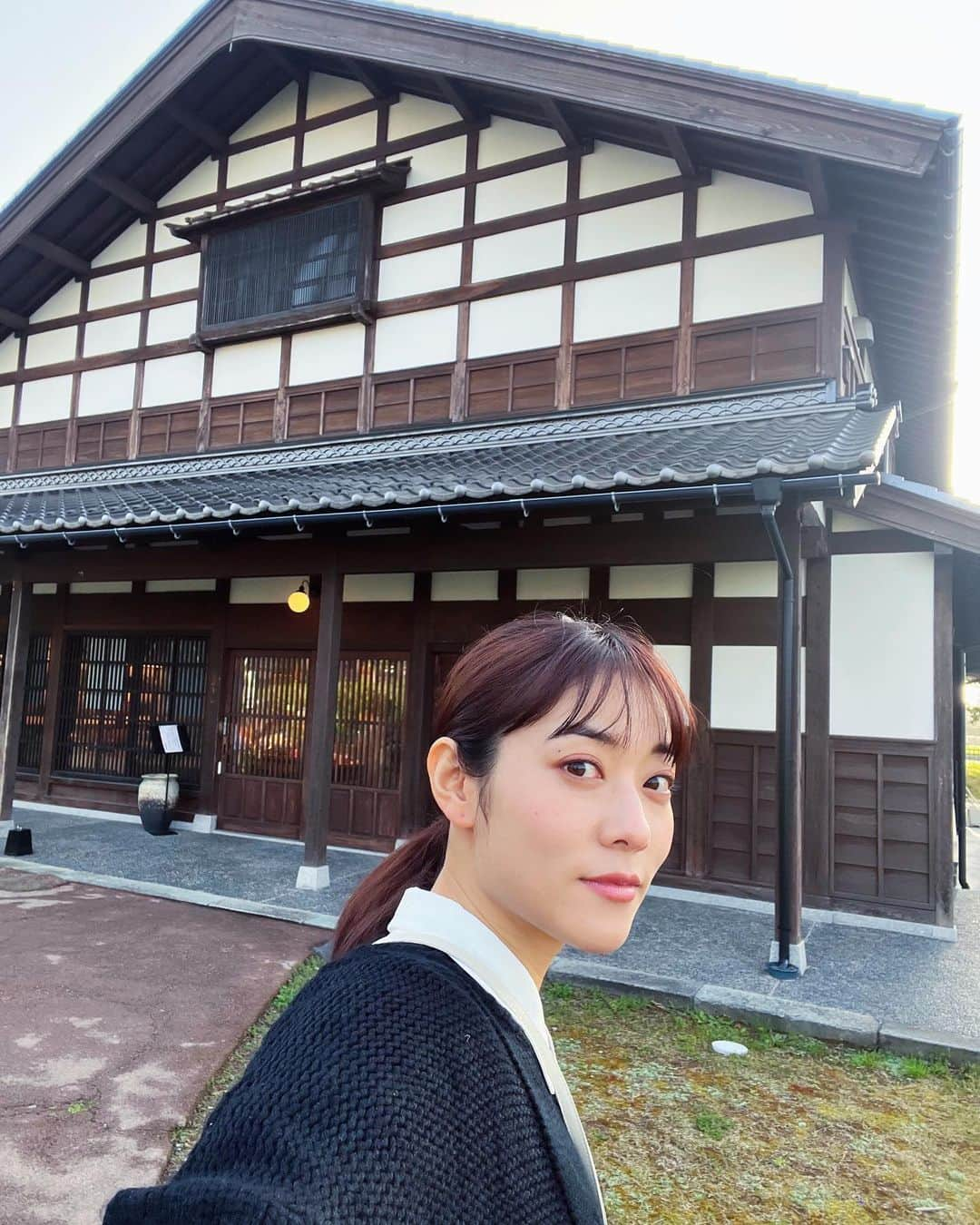 林恵理さんのインスタグラム写真 - (林恵理Instagram)「おはようございます！ 生憎の天気ですが、、、 ちょっと遠くにロケに向かってます。 (皆さんの晴れパワーください。笑)  さて、今日は昼も夜も出演します！ まずは、ずくだせテレビ！ 石川県金沢市から、石川県民のソウルフードのお取り寄せ商品を紹介します！  そして、19:00〜21:00は 『高視聴率！問い合わせ多数！ＳＢＣスペシャルに出た人気のお店ベスト２５！もう一度見せます！』に出演します！  2022年9月から12月に放送した「SBCスペシャル」の中から、反響の大きかった店を厳選してお届け！ 是非観てくださいねー！ . . #長野県 #長野 #ずくだせテレビ #ずくテレ #SBCスペシャル #長野グルメ #長野観光 #石川県グルメ #石川県金沢市 #石川県民のソウルフード #nagano #kanazawa」4月26日 8時55分 - eri_rin.215