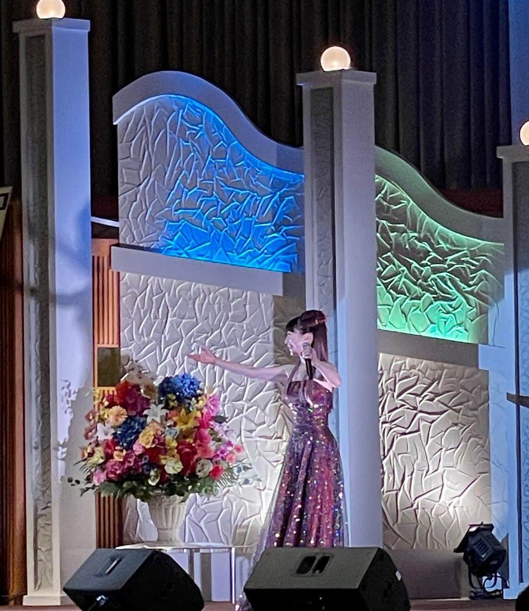 西尾夕紀さんのインスタグラム写真 - (西尾夕紀Instagram)「長島温泉 湯あみの島5日目！！  連日たくさんのお客様に ご来場頂き感謝です♡  今日は…！！ 幕が開く瞬間をチラッとご紹介〜😉 #長島温泉湯あみの島  #西尾夕紀ショウ #歌 #ものまね #ものまねGP」4月26日 9時11分 - yuki_nishio_