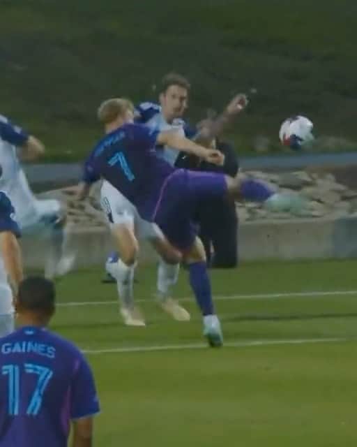 Major League Soccerのインスタグラム：「Kamil Józwiak with the stunner for @charlottefc in the U.S. Open Cup! 🤩  🎥: @opencup | #USOC2023」