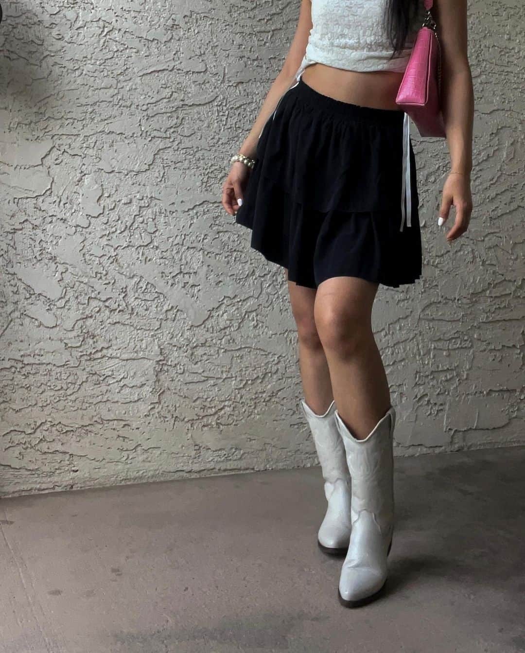ワイルドフォックスクチュールさんのインスタグラム写真 - (ワイルドフォックスクチュールInstagram)「@ohhiidiana dressing to impress in our Ruffle Short Skirt ✨⁠ ⁠ #wildfoxcouture」4月26日 9時30分 - wildfoxcouture