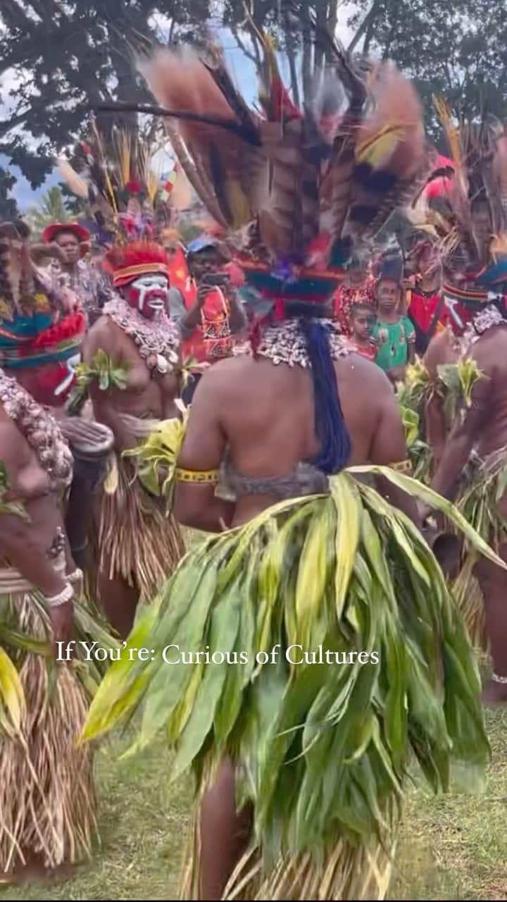 アリサ・ラモスのインスタグラム：「Only add Papua New Guinea to your bucketlist if you’re an awesome traveler 😁  It takes a true adventurer, a smart and savvy explorer, a kind, respectful, positive and open-minded visitor, and a bold excursionist to visit this hidden gem of a country.  And I am beyond proud to say that we will have an entire group of them coming back to PNG with me next year! My newest @mylifesatraveltribe group expedition to Papua New Guinea is officially sold out (within a few days and without even announcing it here yet!) and we now have a waitlist going if anyone wants to join!  If the waitlist reaches 20 people we will add a second week!  Going with a group, especially ours which is through someone (me) who actually thoroughly traveled there solo, and an NGO comprised of locals and leaders who know everything and everyone, is the safest, “easiest”, and most affordable way to see this particular country.   Definitely join the waitlist if you’re interested or if you prefer not going with a group, @pngtribalfoundation offers private tours but full disclosure, they will cost you a lot more!   I told everyone I met in PNG that I’d be back and that I’d bring more visitors, and I’m so freaking excited to keep my word. This country deserves more attention and more tourism! Thank you for helping me make that happen!  Full info on destinations and safety on my website, including link to waitlist!   Who has added Papua New Guinea to their bucketlist?   #png #papuanewguinea #mylifesatravelmovie #mylifesatraveltribe #globalcitizen #pngtribal #pngtribalfoundation #traveltips #wanderlust #bucketlist #bucketlisters」