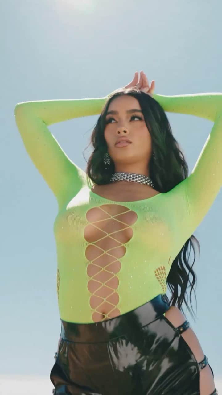 SHEINのインスタグラム：「The vibes are positively ✨ VIBRANT ✨ Explore the #SHEINmusicfest Vibrant Vixen collection to find your bold baddie festival lewks 🔥  🔗:https://shein.shop/h4ku1gx  #SHEINmusicfest」