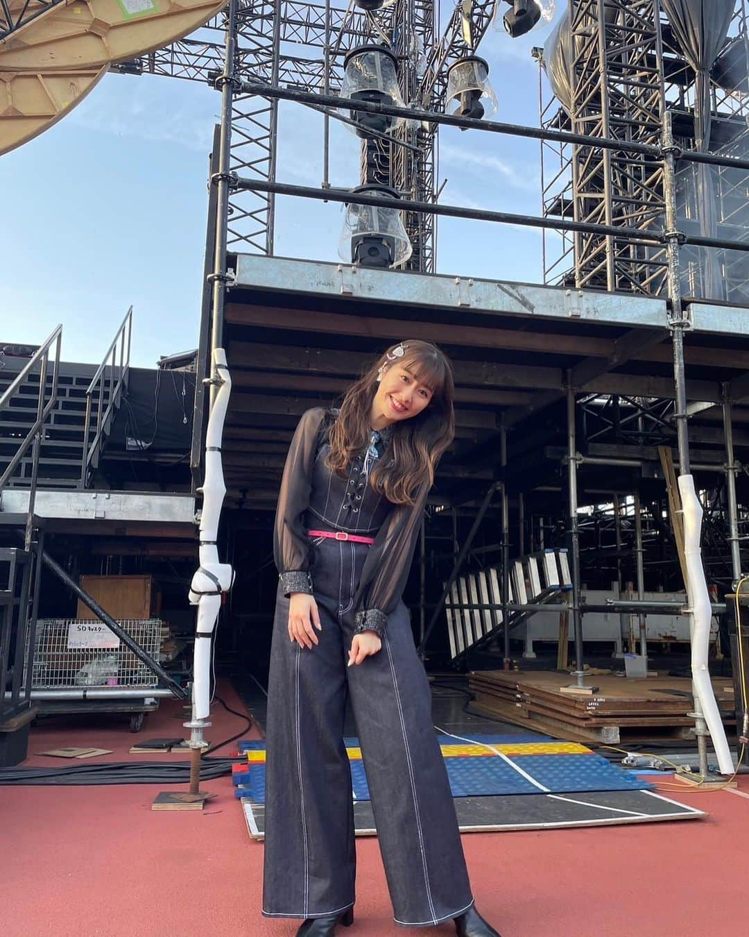 佐々木彩夏さんのインスタグラム写真 - (佐々木彩夏Instagram)「💗  デニム衣装👖  #momoclo #春の一大事 #福山市 #あーりんぐらむ」4月26日 20時23分 - ayaka_sasaki_official