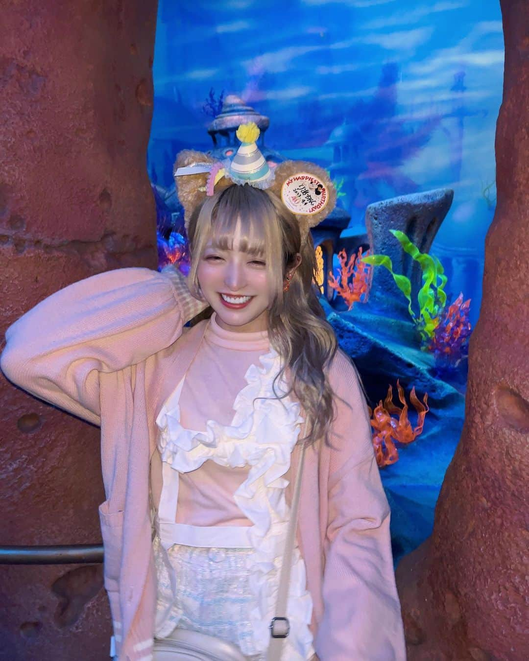 小鳩りあのインスタグラム：「海  #ディズニーシー #マーメイドラグーン」