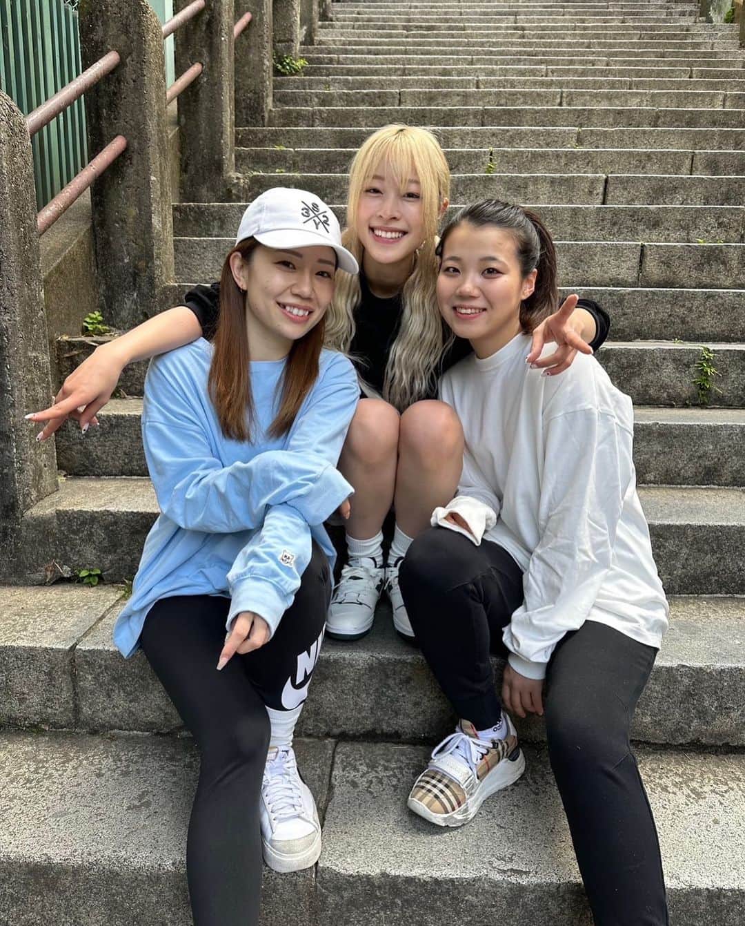 和田静里奈のインスタグラム：「いつもお世話になってます、ありがとございます。  リハビリ引き続きがんばります💪」