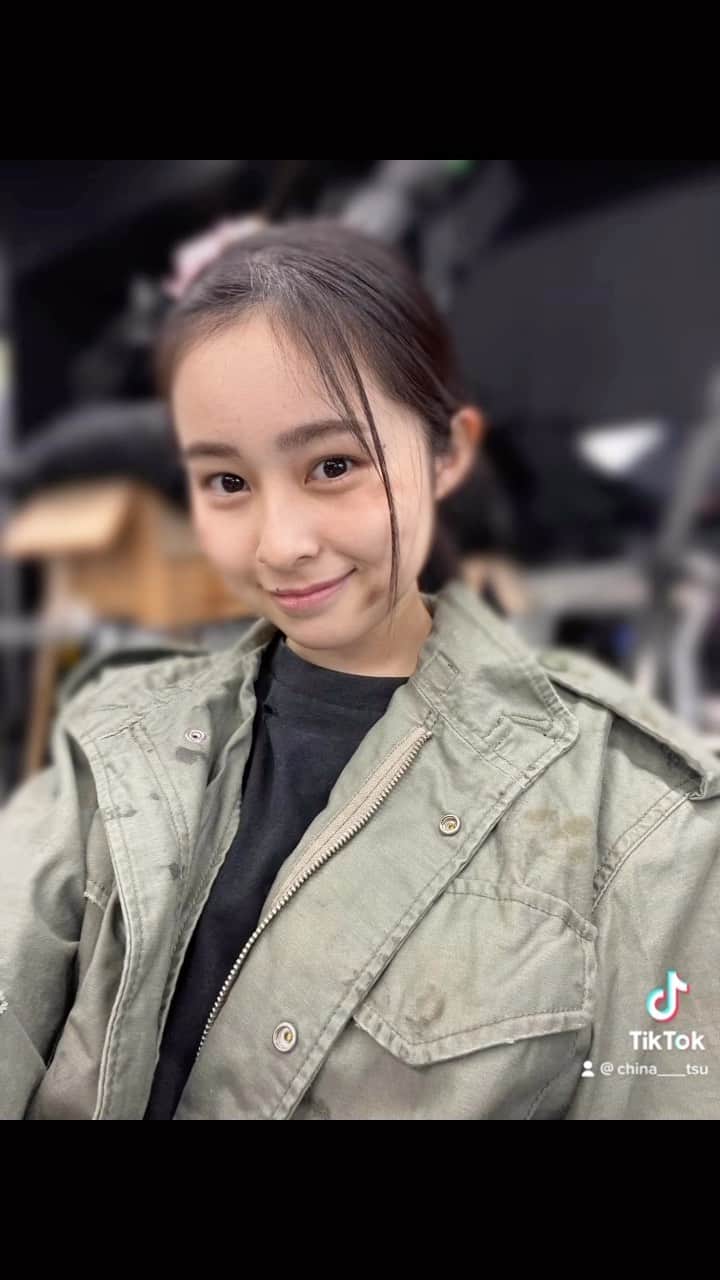 村山千夏のインスタグラム：「こんばんは。 高校入ってからの2年間の記録。 高校最後の1年楽しみ☺︎  Good evening. A record of two years since entering high school. Looking forward to the last year of high school☺︎  #jk#ljk#jk3#05#05line#17歳#17yearsold #アイドル#yoasobi  さん#fyp #japangirl #思い出」