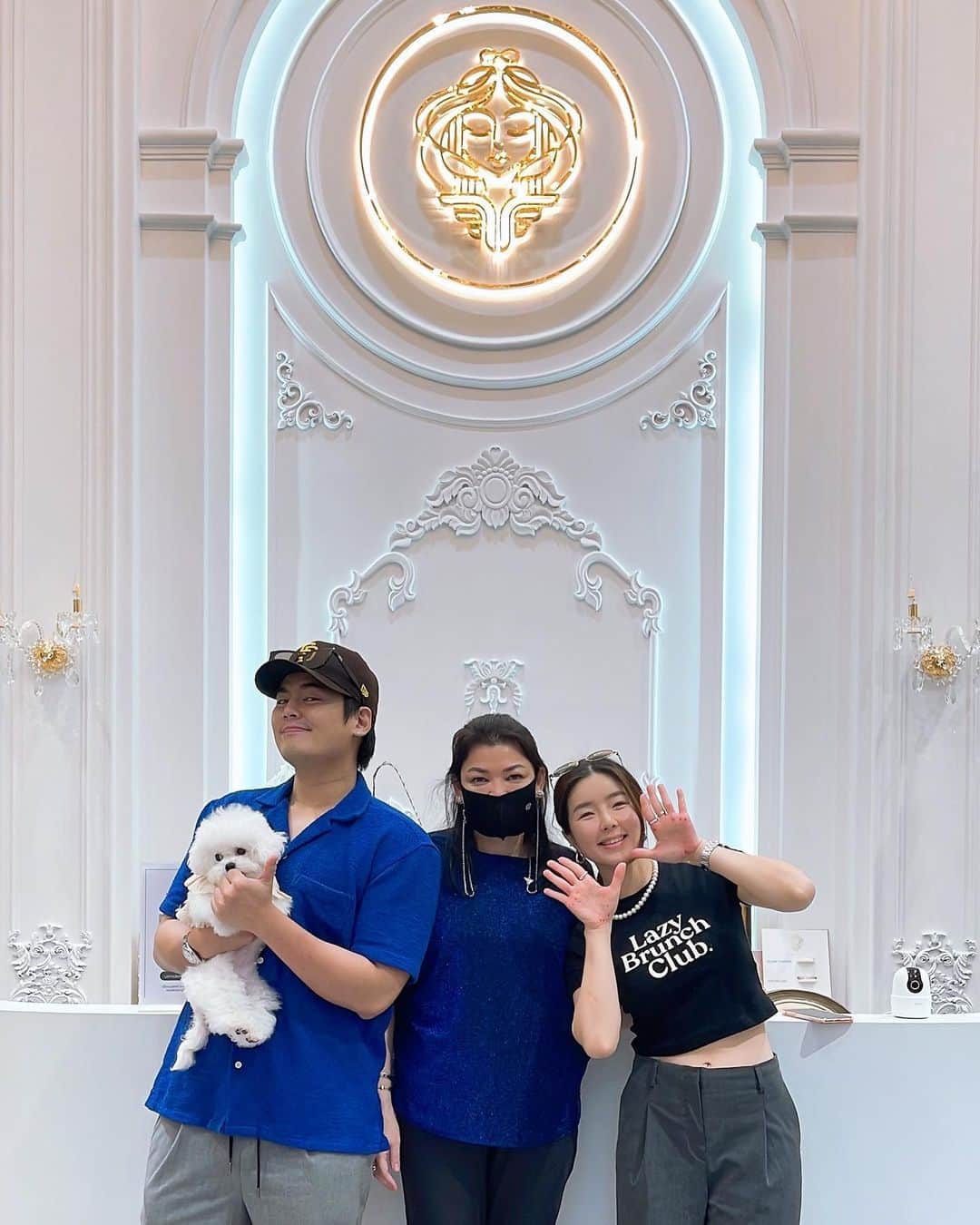 GYEON SEOさんのインスタグラム写真 - (GYEON SEOInstagram)「_* Frint Stone’s Empire 🏛️ . . ยินดีมากๆกับร้านใหม่น๊าา ยิ่งใหญ่เวอร์ 🫶🏻  @frint_stone  @frintstone_official」4月26日 20時58分 - queengyeon