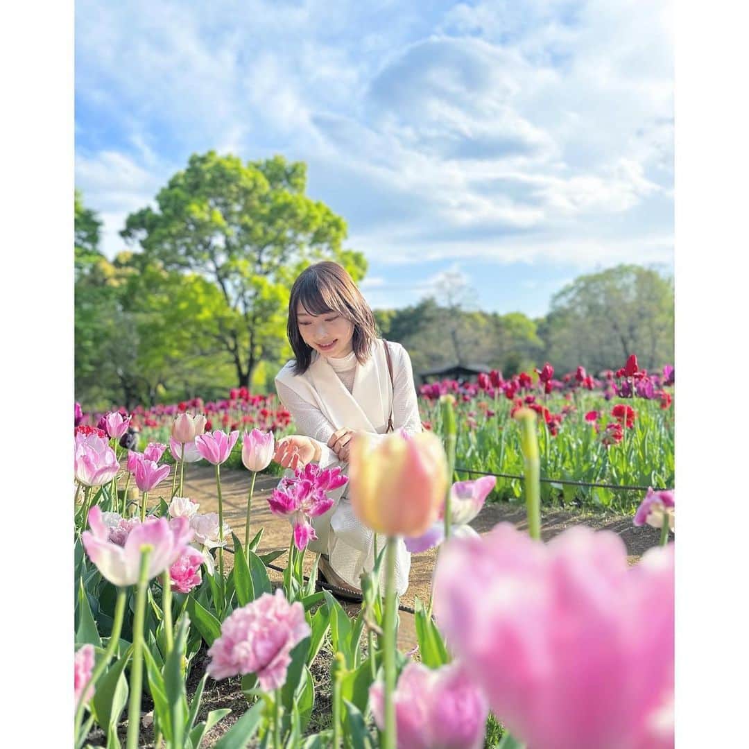 辻野かなみのインスタグラム：「❤︎  ⁡ チューリップ🌷✨ ⁡ ⁡ 次のお花は、薔薇やラベンダー、紫陽花かな？！ ⁡ 見れたらいいなっ😊 ⁡ #辻野かなみ　#かなみん　#超ときめき宣伝部 #超とき宣　#アイドル  #𝗂𝗇𝗌𝗍𝖺𝗀𝗈𝗈𝖽 #𝗂𝗇𝗌𝗍𝖺𝗅𝗂𝗄𝖾 #𝖿𝗈𝗅𝗅𝗈𝗐𝗆𝖾 #𝗅𝗈𝗏𝖾 #데일리룩　#데일리룩코디　#패션	#오오티디 #데일리　#좋아요　#팔로우」
