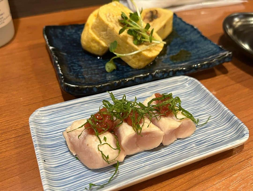 中川愛海さんのインスタグラム写真 - (中川愛海Instagram)「食いしん坊女子会😊 定例会💕楽しすぎて酔っ払ってしまうし、みんなよく食べる！この日はとりさわジグボーン→うな徳→スナックgRay笑 ラーメン行かなかっただけマシwwいつも〆まで行く女子😊みんな好き💕 @ami_nakagawa_  @kanacoco55555 @なりちゃん #中川愛海 #一日一回カンパイ #恵比寿グルメ #恵比寿大人の修学旅行 #恵比寿大人の遠足 #食いしん坊女子会」4月26日 12時43分 - ami_nakagawa_