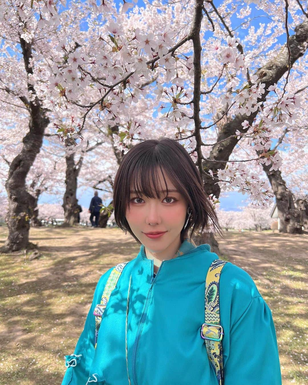 神成藍子さんのインスタグラム写真 - (神成藍子Instagram)「北海道は桜が満開でしたʚ🌸ɞ  嬉しいね🦎💕  #桜 #🌸 #北海道 #北海道旅行 #五稜郭 #函館 #函館観光 #函館観光」4月26日 13時34分 - kanna_nijimura