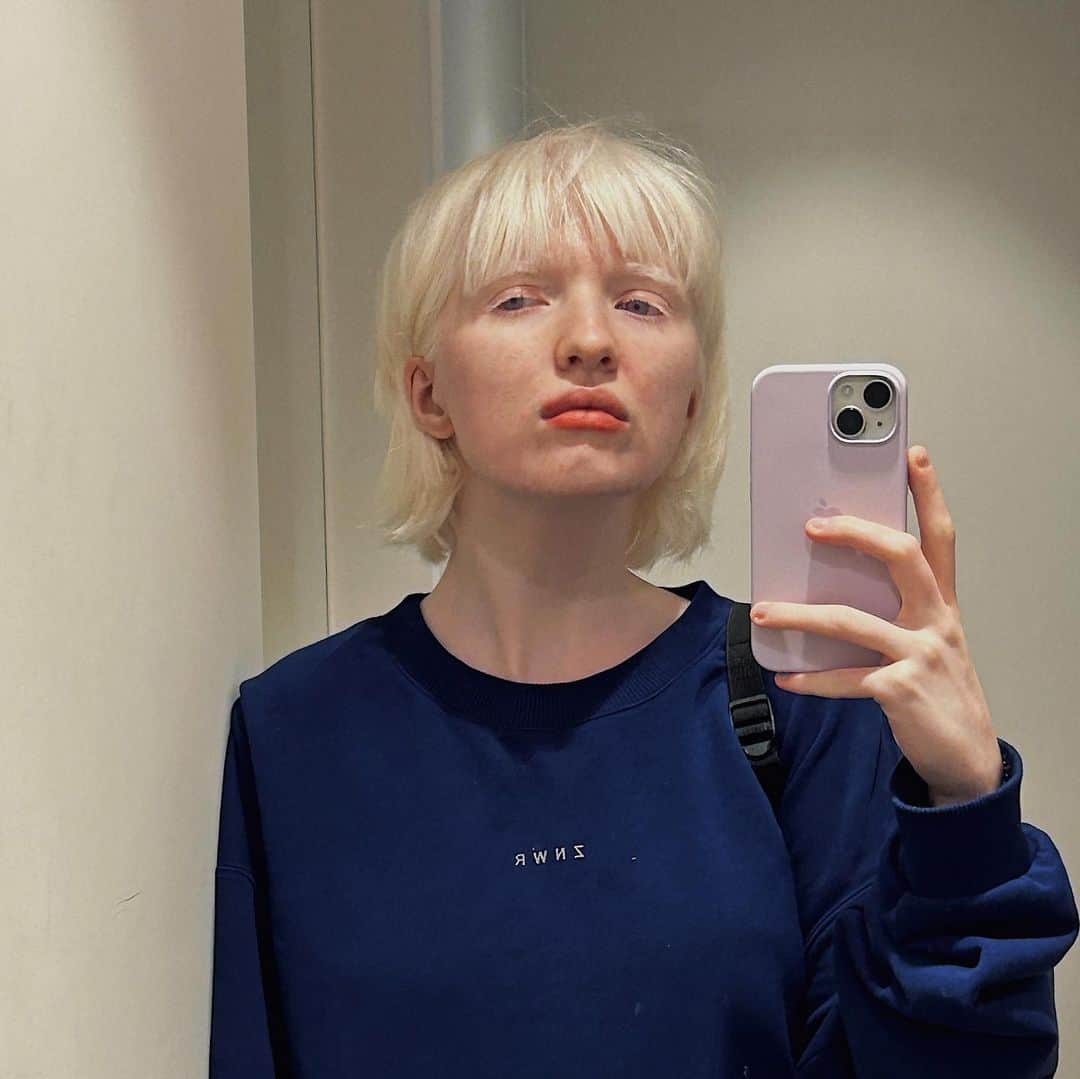 ナスチャのインスタグラム：「she was expecting to fail all the tests but she did quite well I’m proud of this girl going so far 🤍」