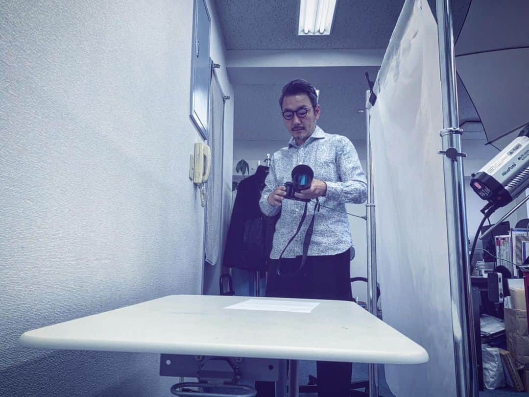 宇田川大輔さんのインスタグラム写真 - (宇田川大輔Instagram)「本日の職場 #photooftheday #objectshooting #stilllifephotography」4月26日 13時56分 - udagawadaisuke