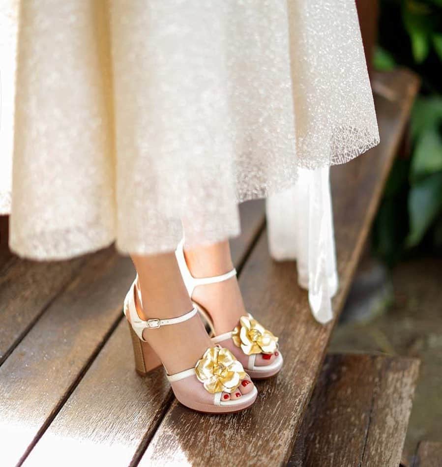 チエミハラさんのインスタグラム写真 - (チエミハラInstagram)「Just for fun! 🎉 Bridal styles...that can actually be worn anytime! Discover styles BRI-CAFRA, BRI-CATINA and BRI-CONTOUR now at chiemihara.com  . Dresses by lovely @raqueldelascuevas  . Location @hotelhuertodelcura  . #ilovemychies #chiemihara #chie #chiemiharashoes #womanshoes #designershoes #madeinspain #shoesmadeinspain #shoesaddict #shoesareagirlsbestfriend #shoeslover #shoesshoesshoes #shoesarelife #shoesoftheday #dreamshoes #shoeslovers #womenshoestyle #shoesforwomen #handbags #bagsbagsbags #designerbag #luxurybags #purses #womenbag #womenaccessories #luxuryhandbags #bagaddict #baglover #handbagaddict #handbaglover」4月26日 14時09分 - chiemihara