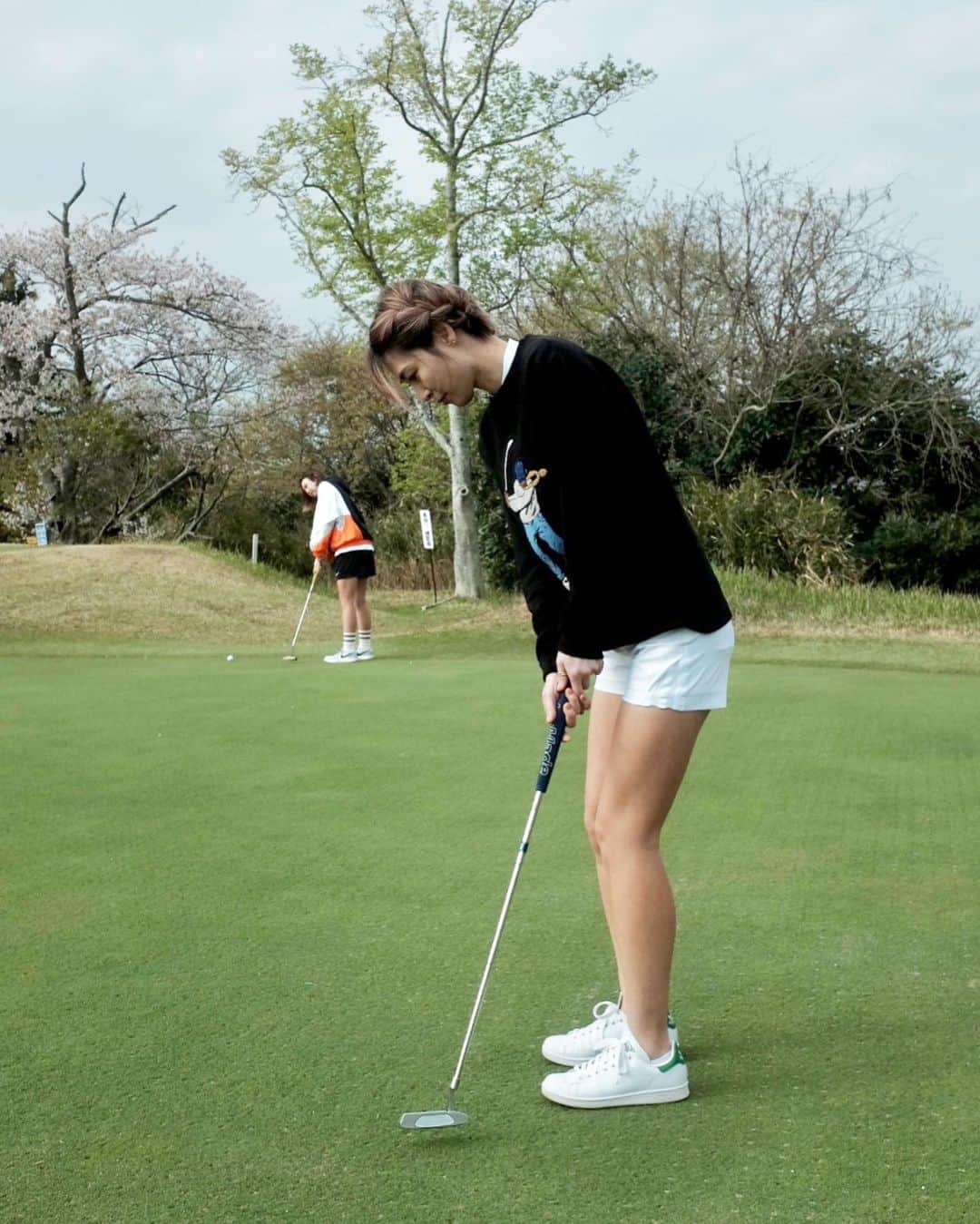 月本えりさんのインスタグラム写真 - (月本えりInstagram)「すろーばっく⛳️ #今更とか言わないでね #写真選べない 🤣 #難波INVITATIONAL #GWゴルフ楽しみ #SNS載せ忘れがち #素敵な思い出は心にしまいたい #golf #ゴルフ #golfgirls ??🤣 #golflife #fashion #simplicity  #golffashion」4月26日 14時17分 - eritsukimoto