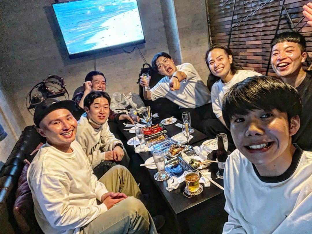 のインスタグラム：「まさかまさかの新すぎるメンバー🥹 最高の夜だったぁ！！！！  最近は先輩方との関わりが増えてる！ 嬉しい限り🥹 ときヲも漏れなくおる！！！」