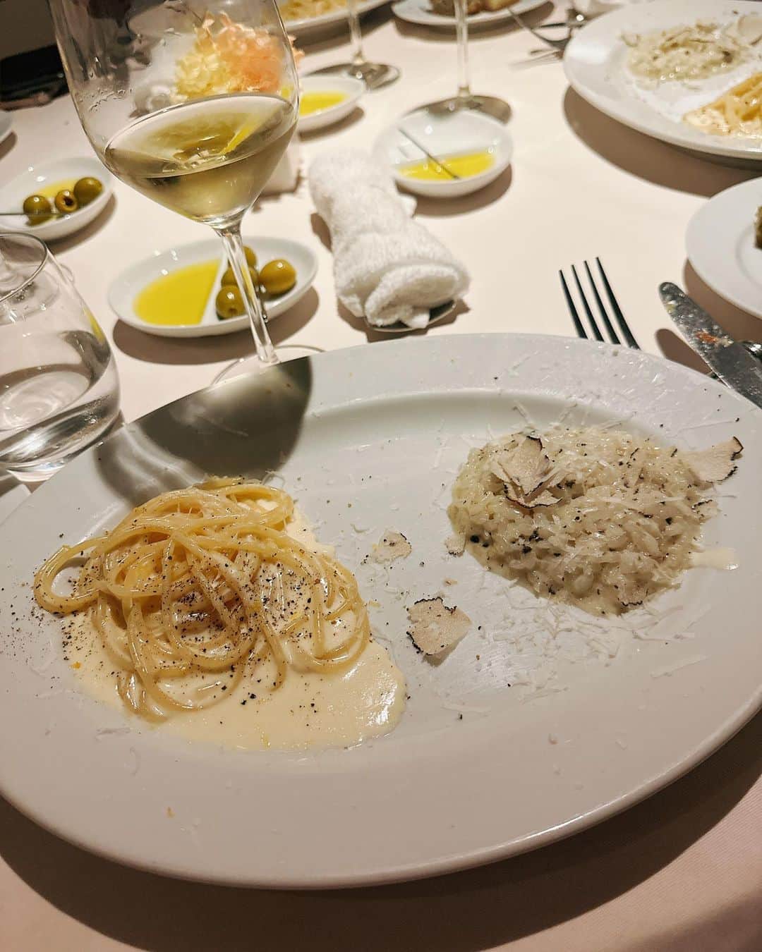 岩瀬玲さんのインスタグラム写真 - (岩瀬玲Instagram)「美味しかった🤤 楽しかった😂  おいしくて 楽しいって最高🤗  最近ご飯おいしすぎて どんどん太る😂  #恵比寿 #イタリアン」4月26日 15時33分 - akirakkuma