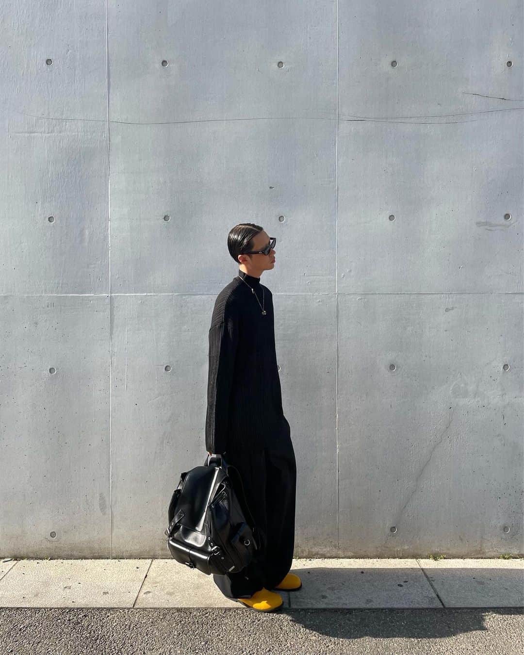 Junyoungさんのインスタグラム写真 - (JunyoungInstagram)「. 햇빛을 온몸으로 흡수 😎」4月26日 21時43分 - yanggeng88