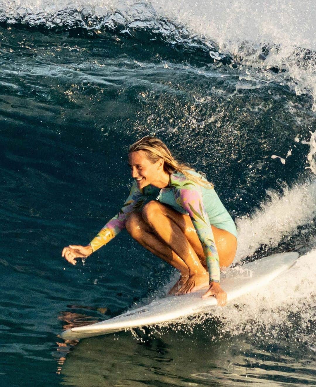 BillabongWomensJapanのインスタグラム：「@marinalons  enjoying some tropical barrels」