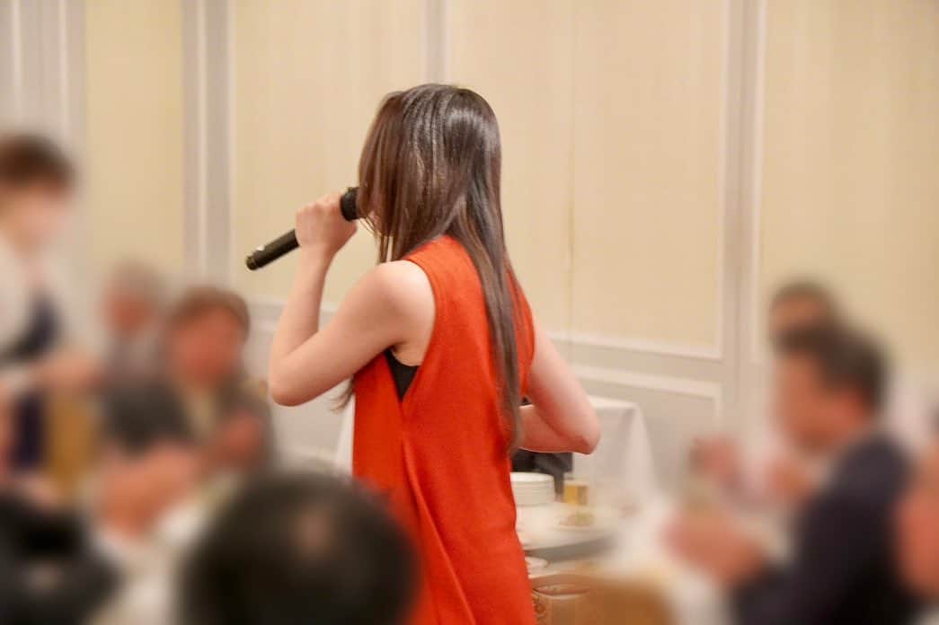 伊藤菜々子さんのインスタグラム写真 - (伊藤菜々子Instagram)「昨日は、静岡県塗装看板業共同組合 懇親会にてライブをさせていただきました！😆 素敵な機会をいただき感謝致します。ありがとうございました✨  ブログを更新しました！  https://ameblo.jp/sevenana0215/entry-12800329561.html」4月26日 16時29分 - sevenana69