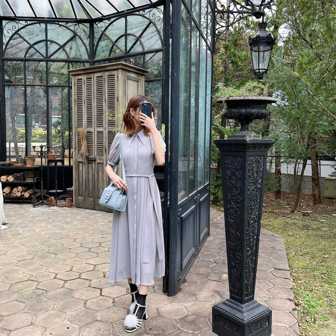 EATMEさんのインスタグラム写真 - (EATMEInstagram)「4.26 update... #EATME #APRIL  #NEW #ITEM . TOP画面のURLからEATME WEB  STOREをCHECK▶︎▶︎▶︎ @eatme_japan . 🌹シフォンマキシワンピース ¥16,940(tax in) BLU.BLK ☑︎S/M ※発売中 . #EATME_COORDINATE #eatmejapan #イートミー」4月26日 16時57分 - eatme_japan