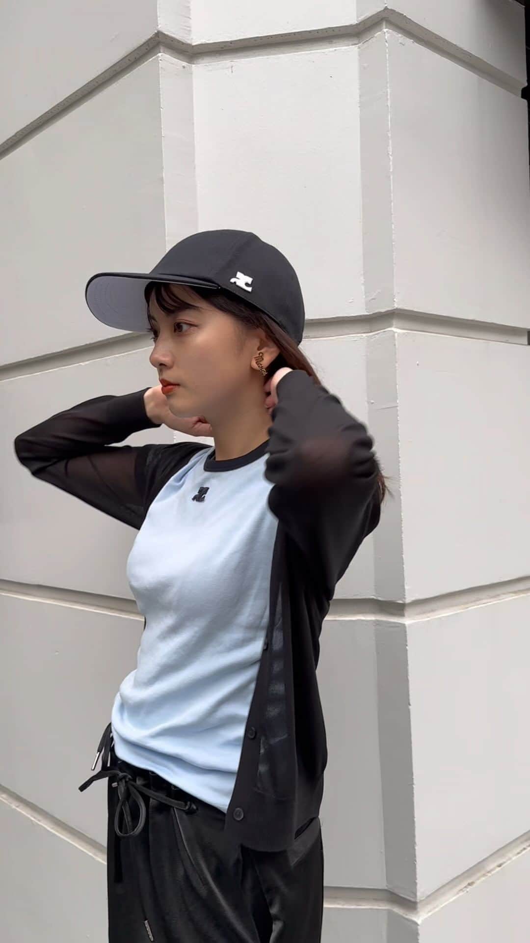 のインスタグラム：「動画撮られるときだいたいにやける マネージャーさまカメラ📸」