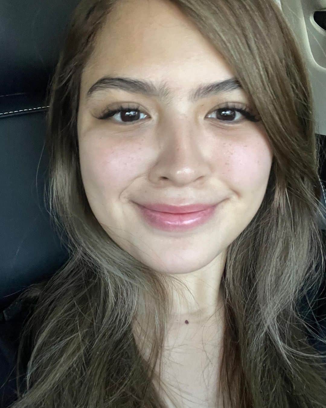 Alexa Ilacadのインスタグラム：「i feel ✨ bonita ✨」