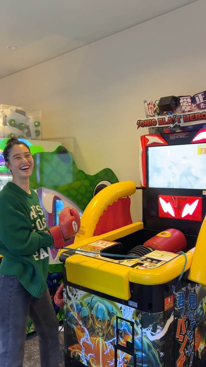 青野楓のインスタグラム：「見つけたらやるよね🥊🫨 have to play this game.」