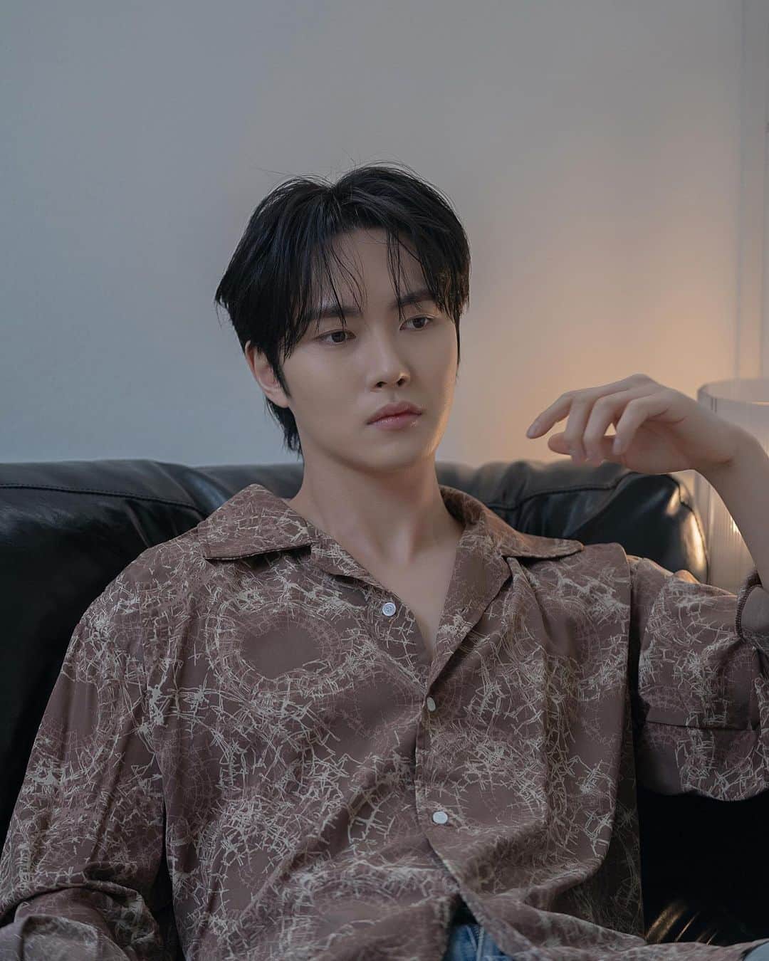イ・ミンホさんのインスタグラム写真 - (イ・ミンホInstagram)「NEW 3 With @starhaus.official」4月26日 17時37分 - tae_rii_