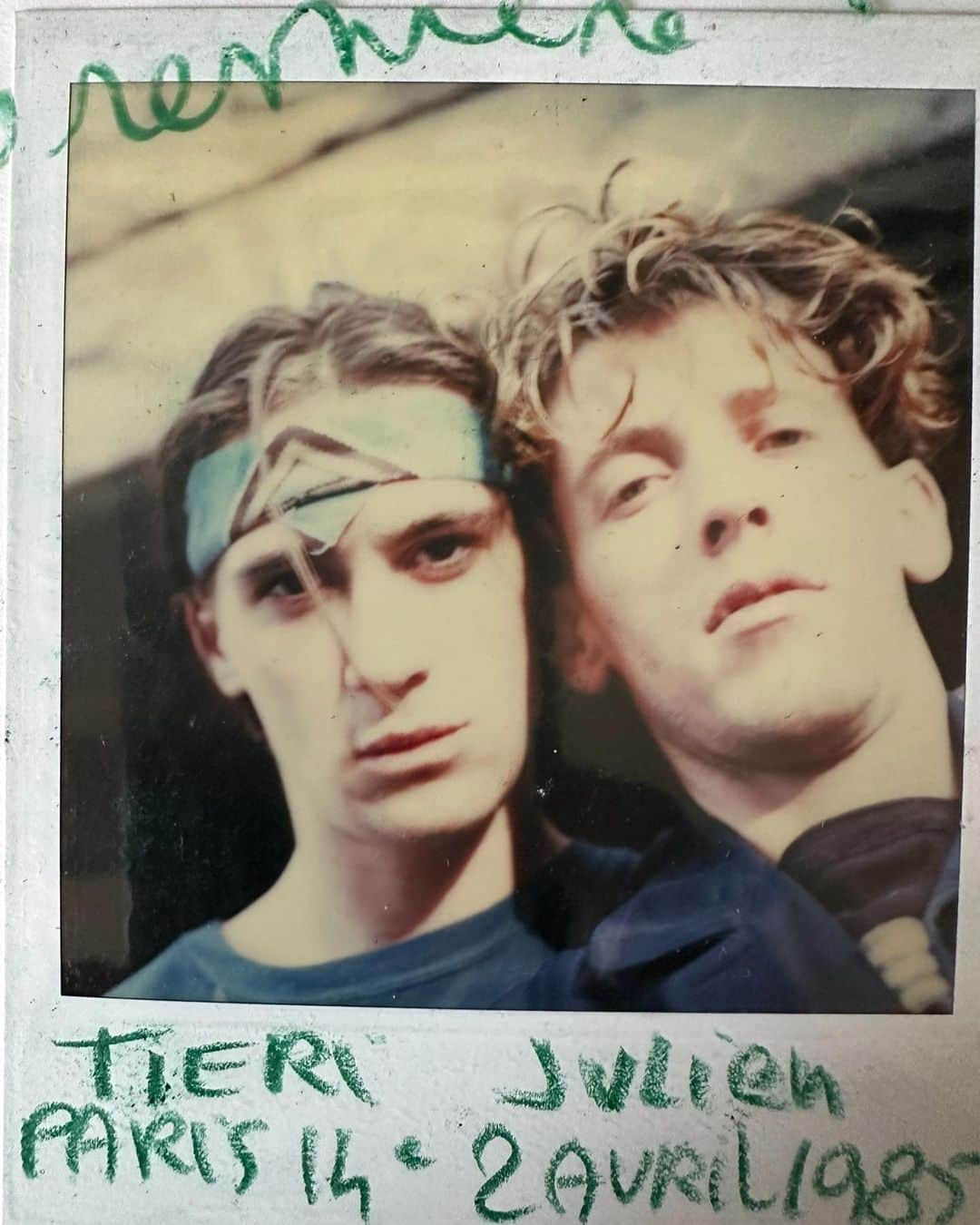 のインスタグラム：「Pense à toi Thierry, mon ami , tu nous a quitté le 26avril 1991💔et on ne t’oublie pas #thierryravel ❤️#polaroide 🕯️」