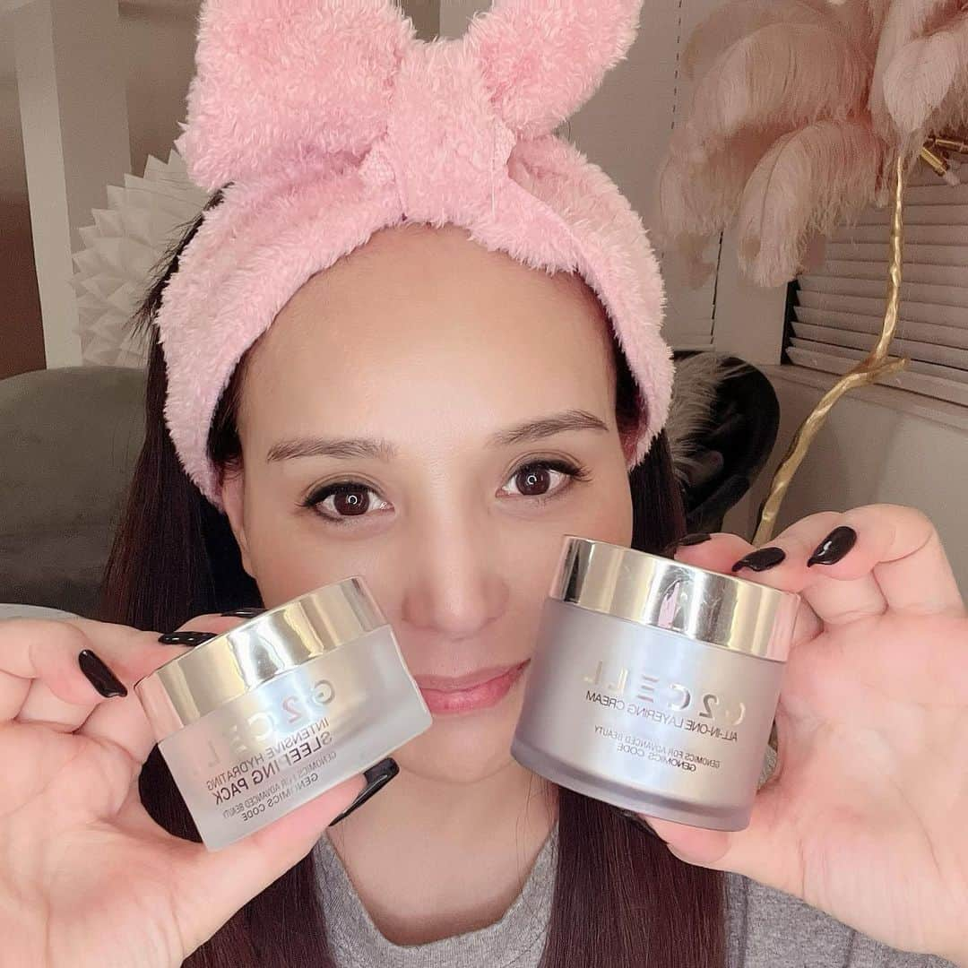 麻美さんのインスタグラム写真 - (麻美Instagram)「G2CELL スリーピングパックが 届いたご連絡沢山頂いてます💓 ． こちらこそ いつもG2CELLを愛用頂き誠に有難うございます🙏 ． 今後は トナー＆オールインワン のケアで 夜のパックの必要がなくなりますので🙏 ． 効果を実感して頂いたら ． オールインワンクリームを是非お試し下さいませ💓💓💓 ． トナー 👇 オールインワン 👇 ドローミスト ． day careも Night careも この順でバッチリ👌 ． #G2CELL #艶肌スキンケア #白キクラゲ #椿エキス #塗るボトックス」4月26日 18時29分 - mami0s