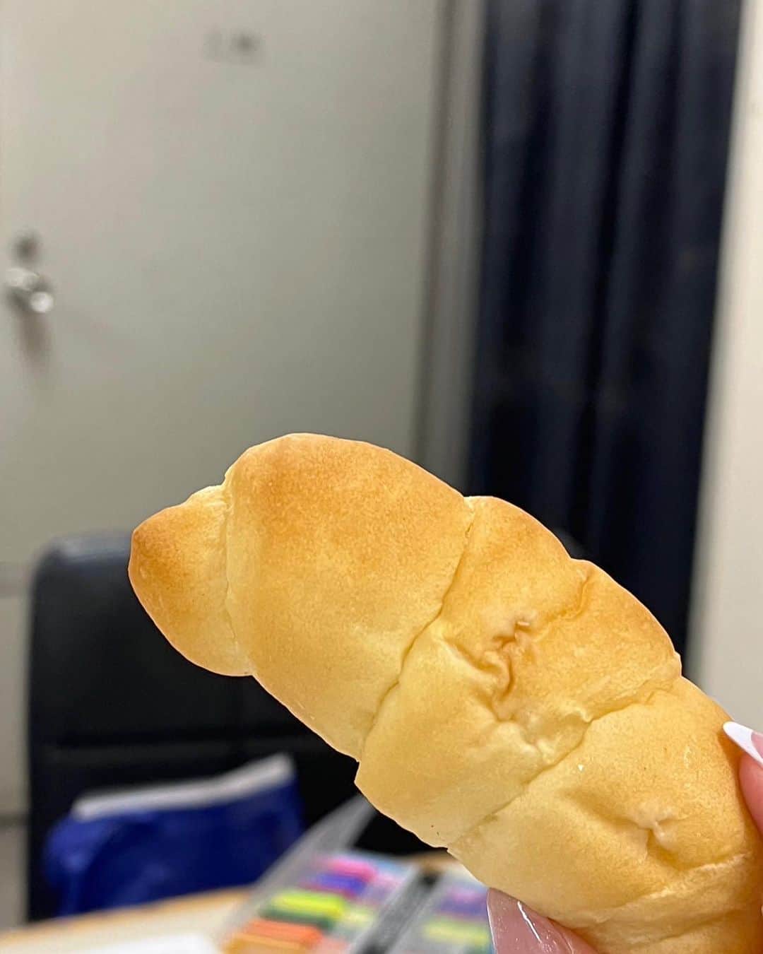 植村あかりさんのインスタグラム写真 - (植村あかりInstagram)「⁡ ⁡ ⁡ 傘おそろいだと仲良しみたい🥲 ⁡ ⁡ ⁡ #juicejuice#るるぱん#段原瑠々#宮崎由加」4月26日 19時08分 - akari_uemura.official