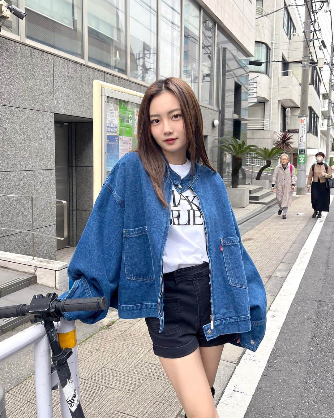 青山舞莉のインスタグラム：「@spelledit.tokyo 🤍」