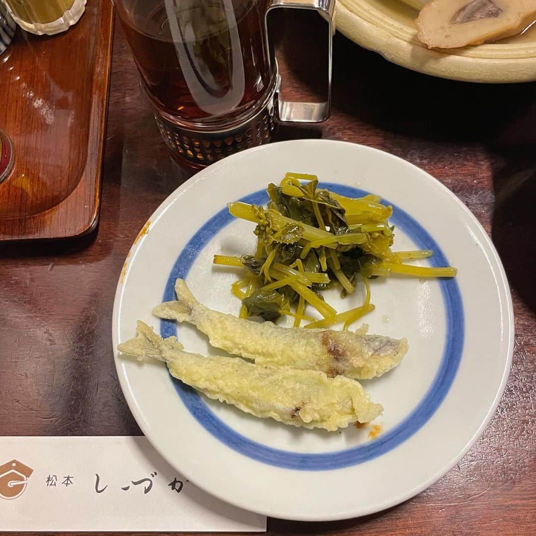 haru.さんのインスタグラム写真 - (haru.Instagram)「🍙  おにぎりの日は6月18日/おむすびの日は1月17日  いちおしおにぎりがあれば教えてください⊹ これは松本で食べた」4月26日 19時36分 - hahaharu777