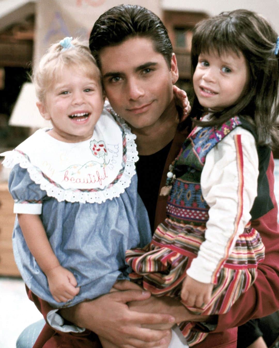 E! Onlineさんのインスタグラム写真 - (E! OnlineInstagram)「Want to hear the story of how John Stamos had Mary-Kate and Ashley Olsen temporarily fired from #FullHouse? You got it dude. 👍 Head to the link in bio. (📷: Shutterstock)」4月27日 6時00分 - enews