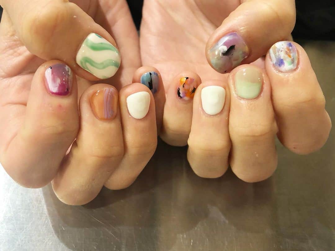 関根祥子のインスタグラム：「🧚🏻💕💠✴︎✨👾🧑🏻‍🎤  #mojonail #nail #nails」