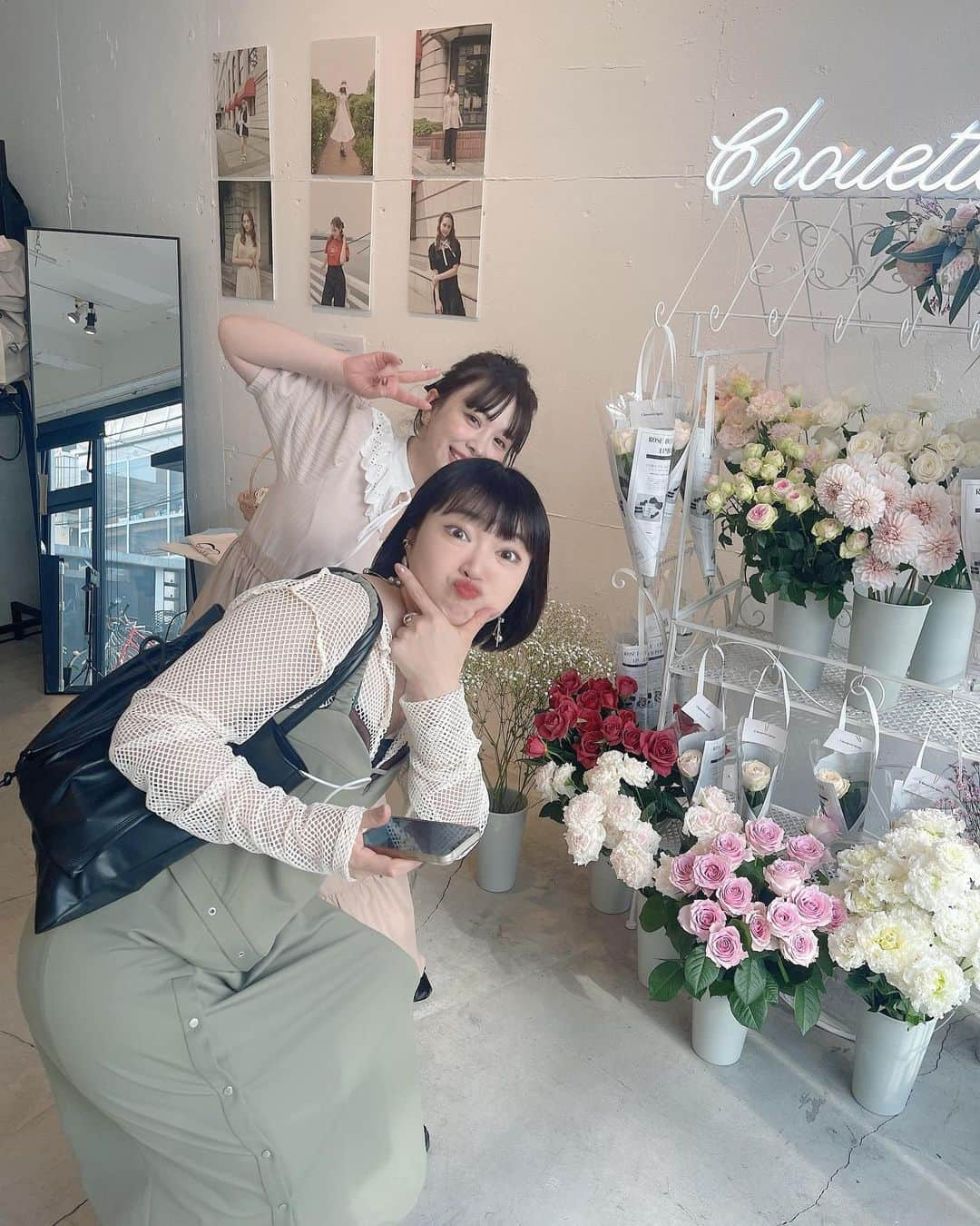 竹内舞さんのインスタグラム写真 - (竹内舞Instagram)「ぽにーてーる🐴♡  @chouette_latte の展示会行った日！ 美紀ちゃんと一緒に行ったよん🫶  美紀ちゃんと可奈子さんきゃわいい 舞の好きな人たち〜いえい  . . . . .  #fashion #東京 #tokyo #Japan #instagood #instafashion #instalike #instadaily  #selfie #tbt #f4f #swag」4月26日 21時57分 - mai.t831