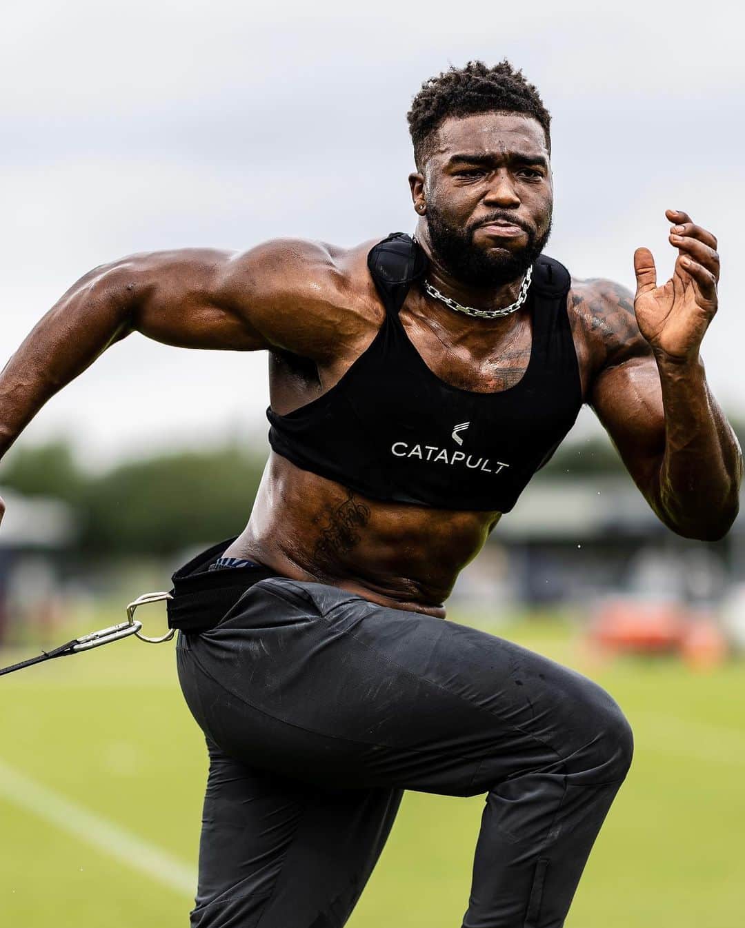 ヒューストン・テキサンズのインスタグラム：「Putting in that work 😤」