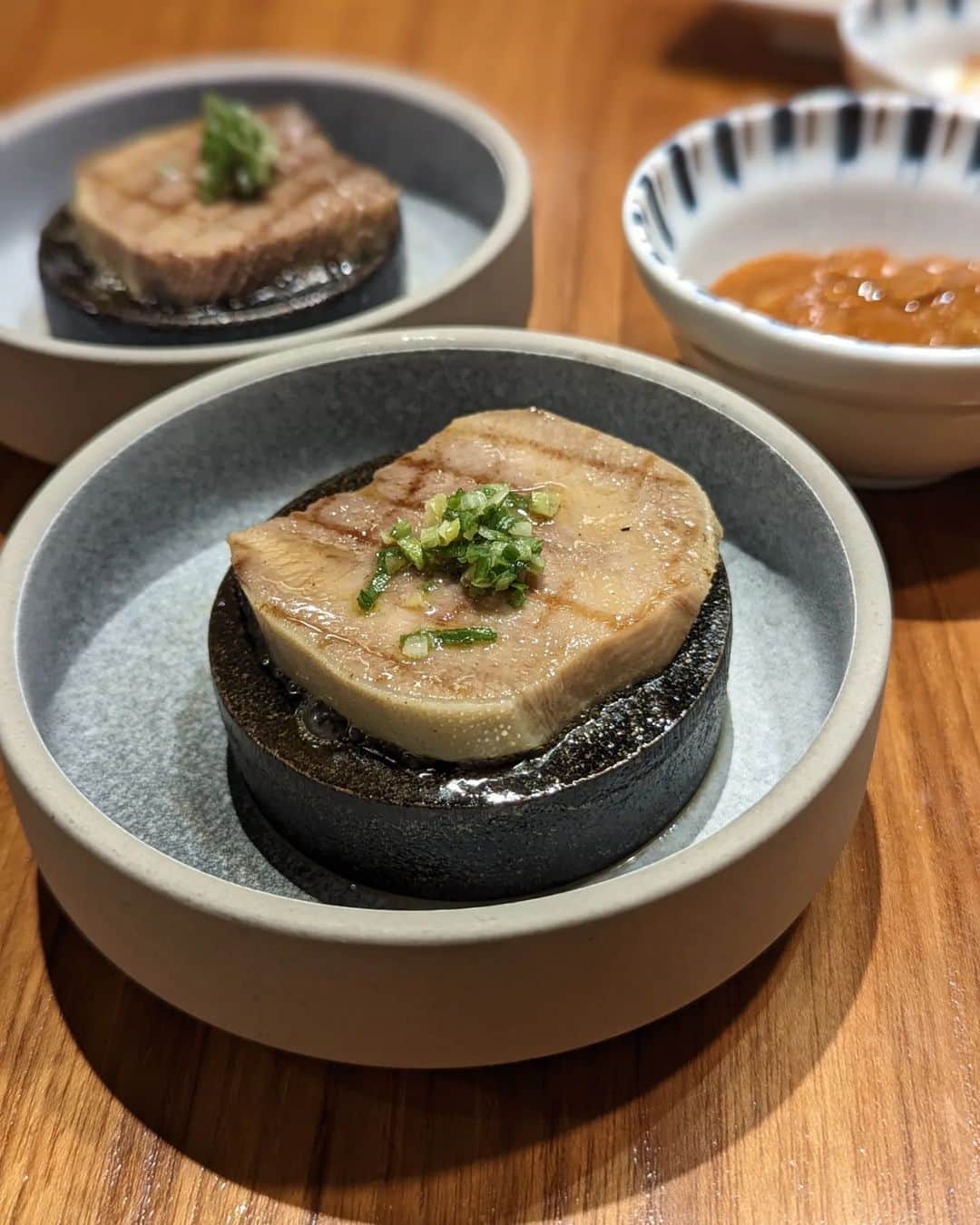 Li Tian の雑貨屋さんのインスタグラム写真 - (Li Tian の雑貨屋Instagram)「Stir and stir...highlight of the 溫體牛肉鍋 was not the hotpot itself, but the beef risotto. Comforting and flavorful you can't help but have multiple servings of it despite being almost full.  It is not included as part of the hotpot so you have to order from the ala carte menu. They will cook this using the leftover broth and remnants of meat/veg from the hotpot. Yeps, this is what we call, the essence 🙌 #dairycreameatstw #taiwan #台北美食 #台北 #taipei #sgfoodies #台湾 #yummy #igfood  #foodporn  #instafood #burpple #sgfoodies #gourmet #eatlocal  #bonappetit #snack #台湾美食 #travel #台南 #restaurant #牛肉鍋 #hotpot」4月26日 22時16分 - dairyandcream