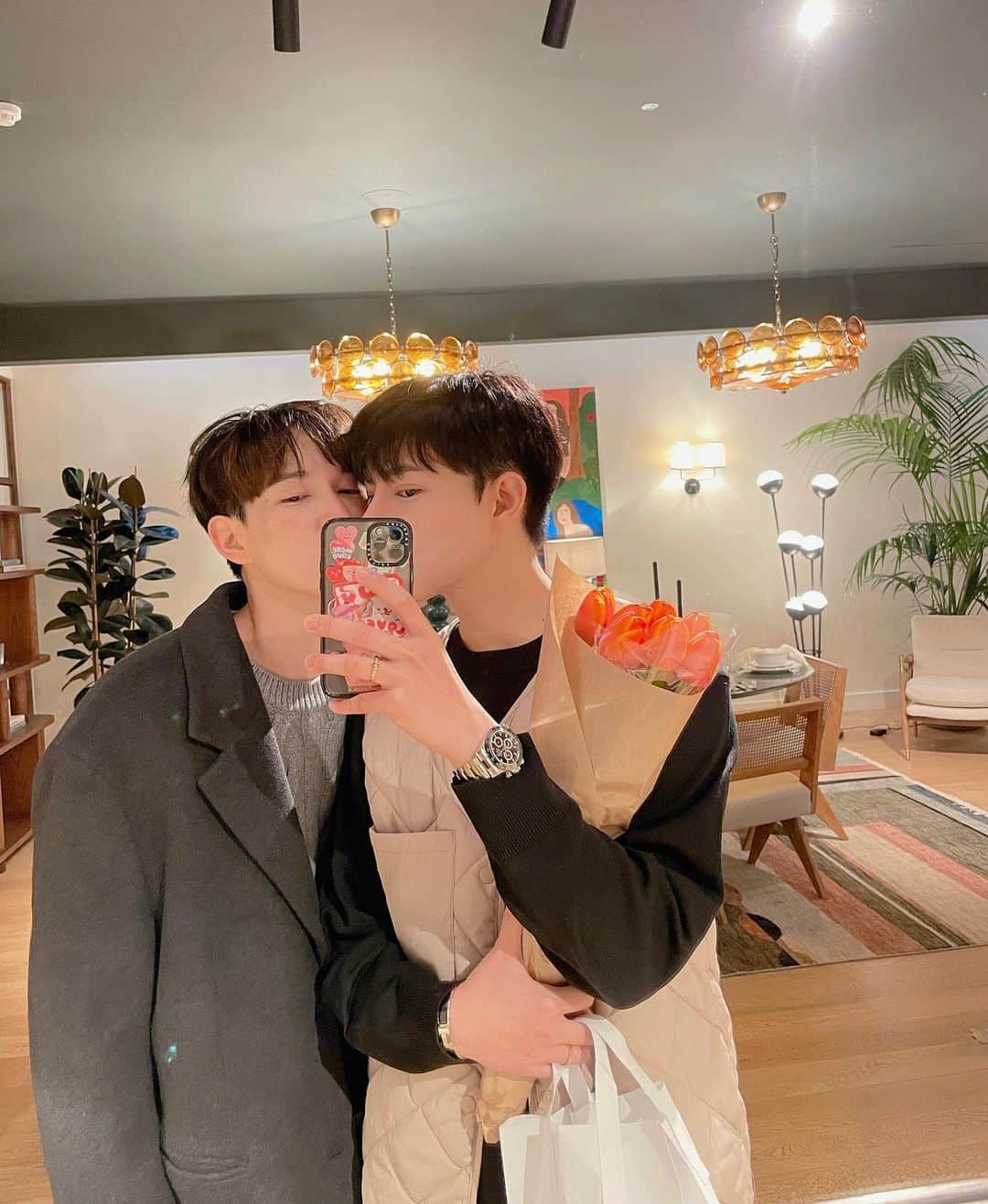 NEWYEARのインスタグラム：「❤️ U」
