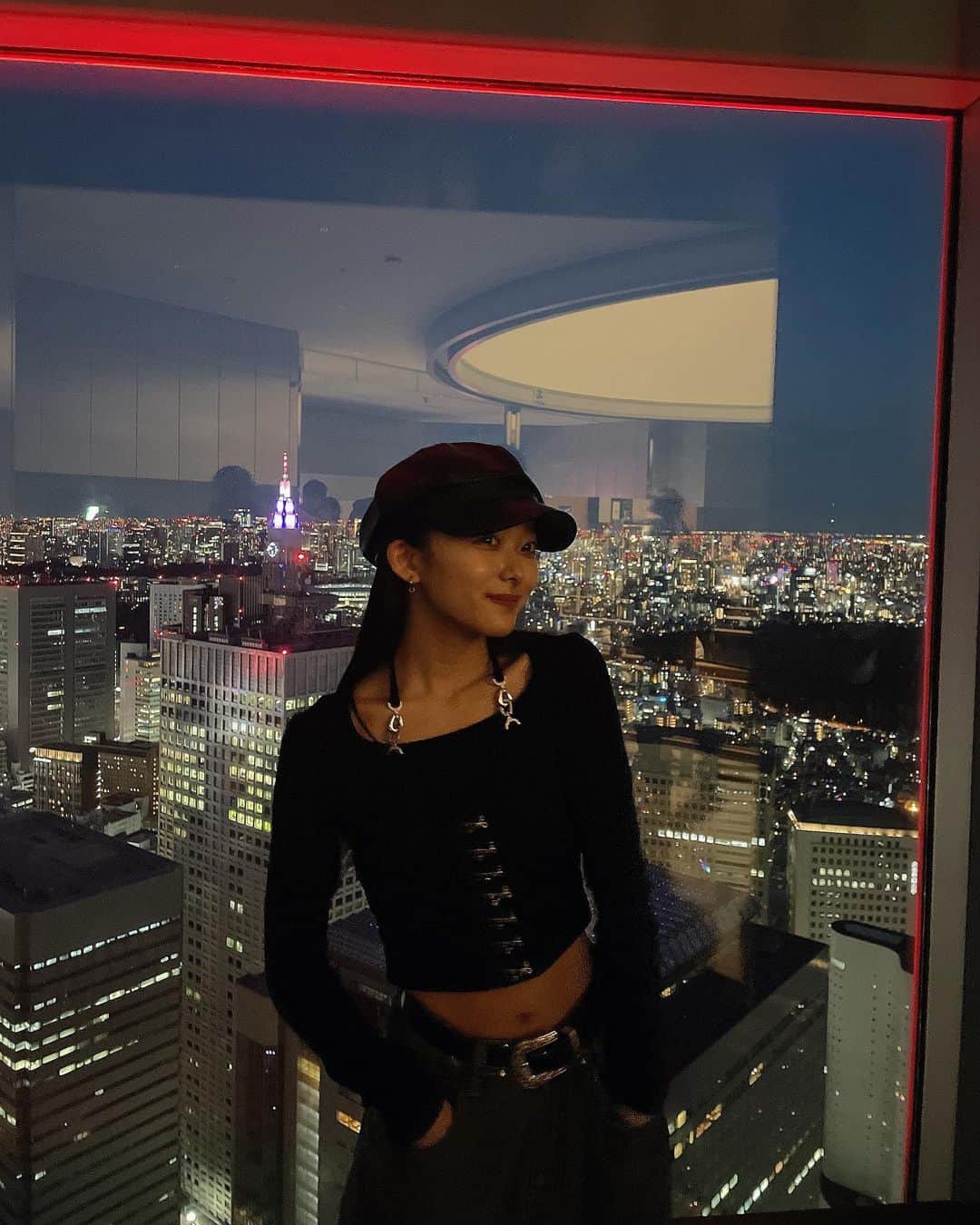宇井優良梨のインスタグラム：「🌃🩶 ⁡ "GENIC LIVE 2023 -Flavors- Special Edition" まであと3日。⏳  #Flavors_2023」