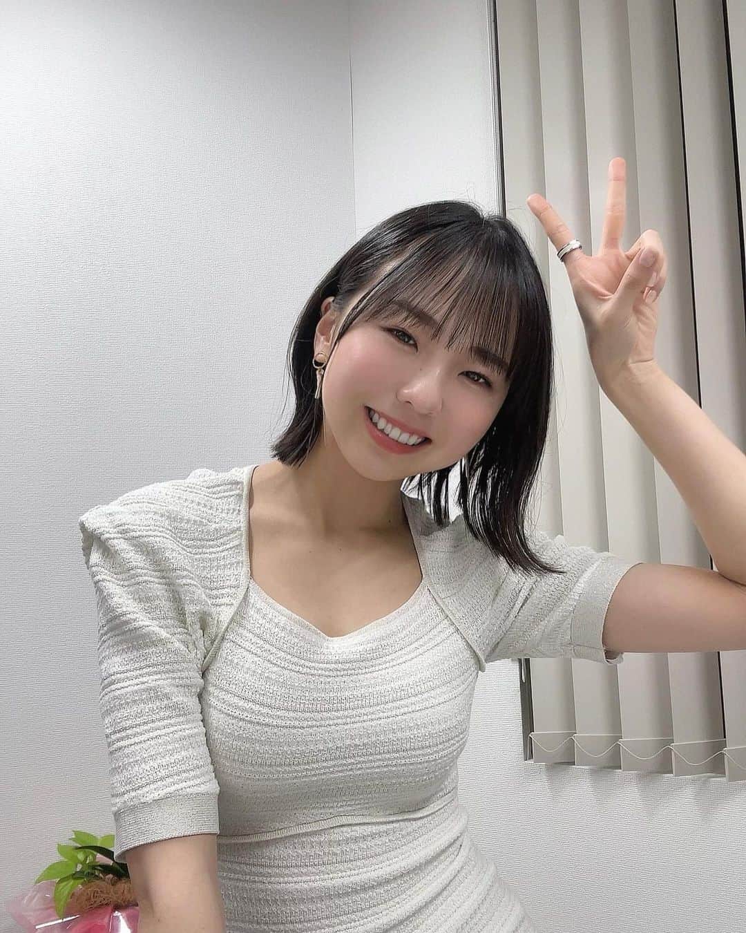 のインスタグラム：「わーいわーい  可愛くて買って一度も着ていなかった ついに着た✌️  似合う女になれますように🤭笑  #snidel #ワンピース」
