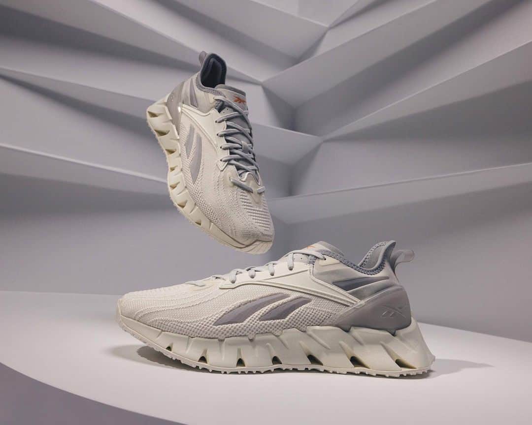 Reebokさんのインスタグラム写真 - (ReebokInstagram)「Introducing Zig Kinetica 3. The next iteration of Zig that takes style and comfort along for the ride.」4月26日 23時20分 - reebok