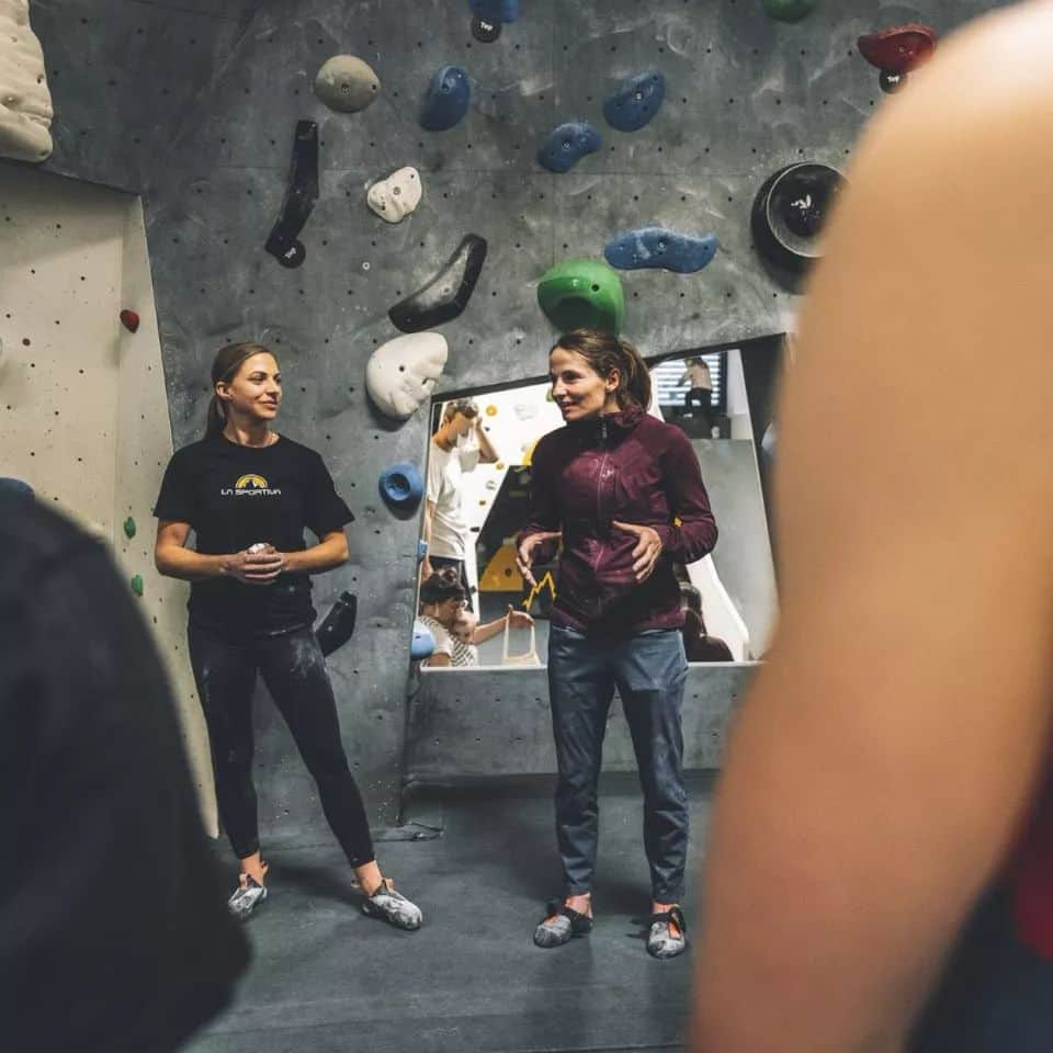 カタリーナ・ザーヴァインさんのインスタグラム写真 - (カタリーナ・ザーヴァインInstagram)「The @lasportivagram Climb World Tour.  A great occasion to meet up with athletes and climbers of all levels to talk about shoes and try out different technologies just like the D-Tech, the P3-System and the No-Edge.   Thank you @lasportivaaustria and thank you #vienna for an amazing kick off event.  👉🏼Don't worry, if you have missed it.  There are still more than 100 events over 4 continents on the agenda from now until November. Find out about the next and nearest event to you in the bio of @lasportivagram .  Photos by @modicavisual #lasportiva #climbworldtour」4月26日 23時30分 - katha_saurwein