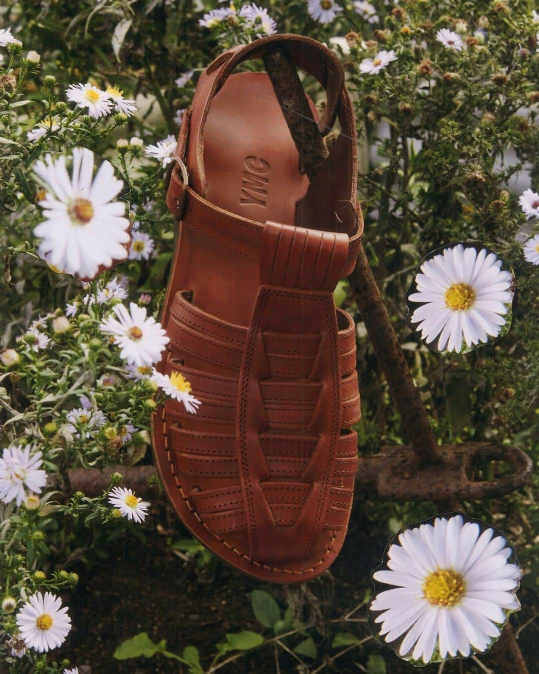 ユーマストクリエイトのインスタグラム：「Caged-toe menswear sandals made by hand in Hebron, by Camel Sandals. A time-honoured style, naturally dyed and crafted from the finest leather.」