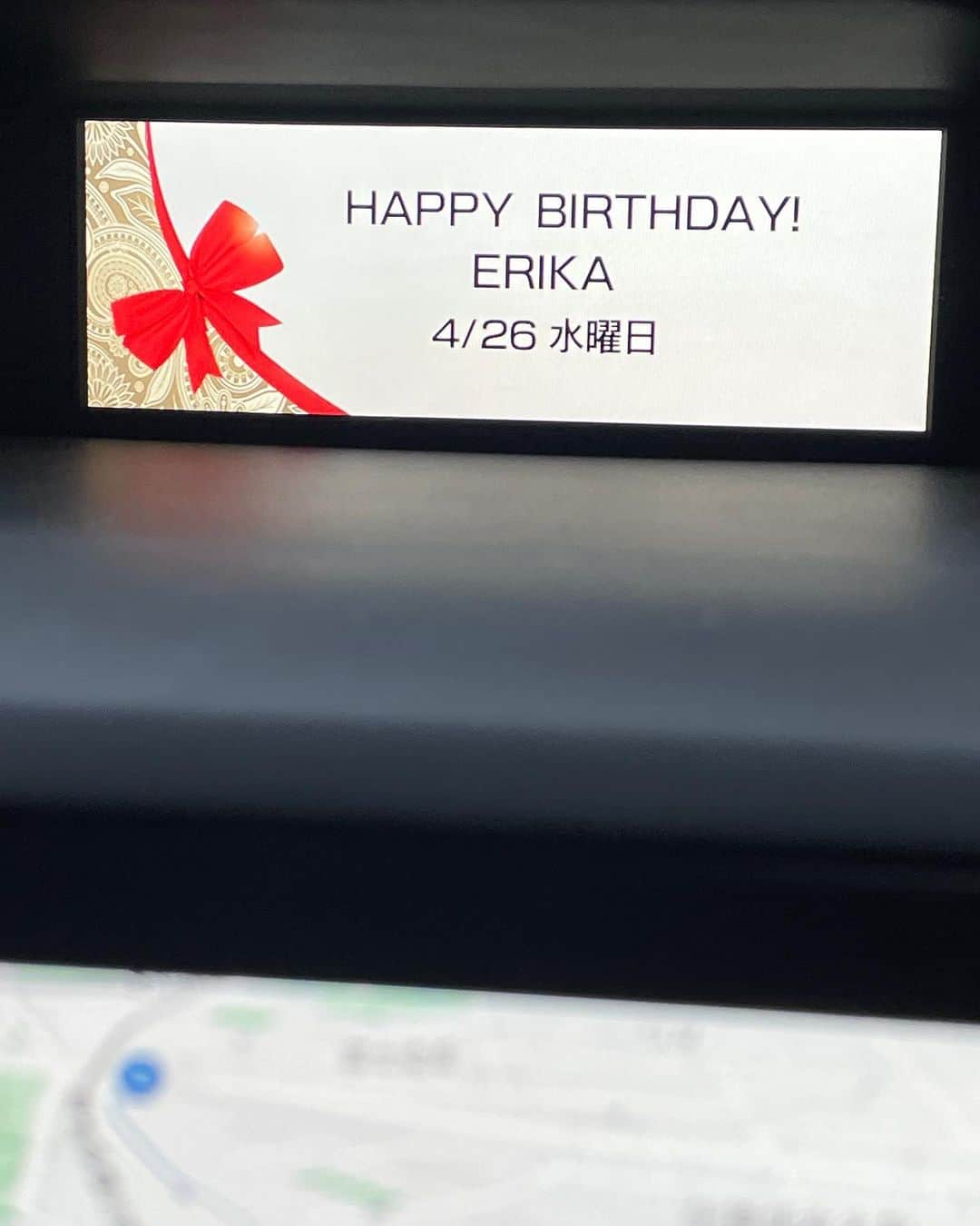 菅原永二のインスタグラム：「妻の誕生日でした。二人で買い物へ。いつもありがとう😊これからもよろしくね。エンジンかけたら教えてくれる優しい車。」