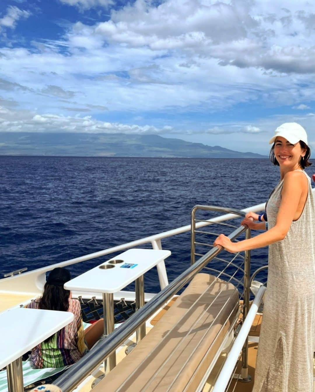 カミーラ・ベルさんのインスタグラム写真 - (カミーラ・ベルInstagram)「☀️👙🐋🐬🍸⛱️🌅🦋」4月27日 0時34分 - camillabelle